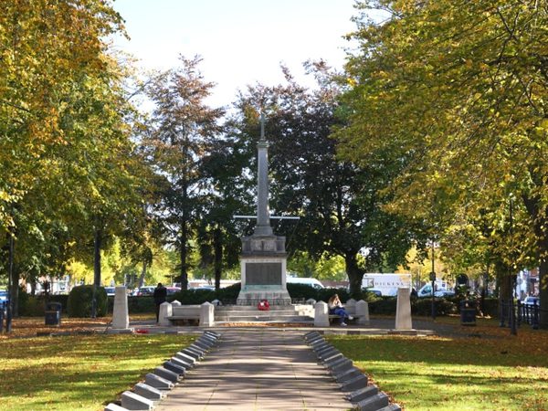 War Memorial 001